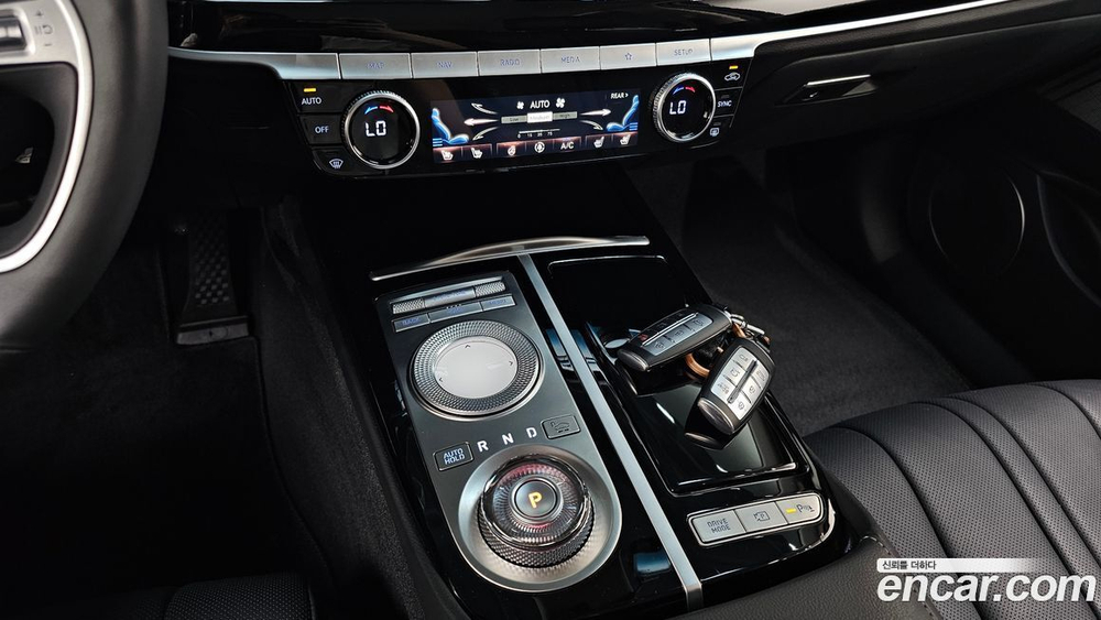 Genesis G80 (RG3) Бензин 2.5 Turbo 2WD (04.2021)