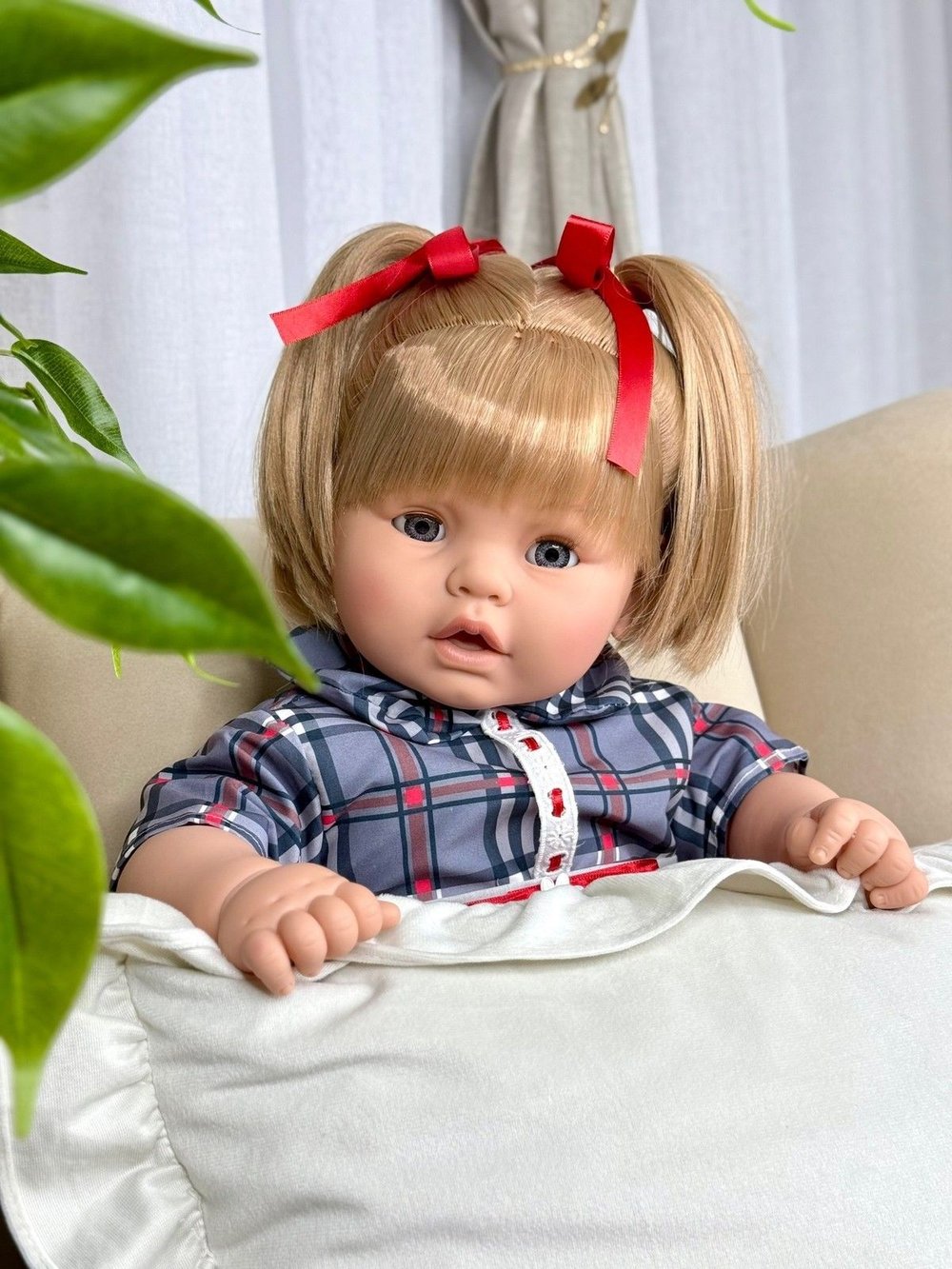 Кукла Berbesa мягконабивная 62см Dulzona (8038S)