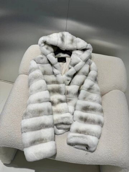 Шуба Fendi