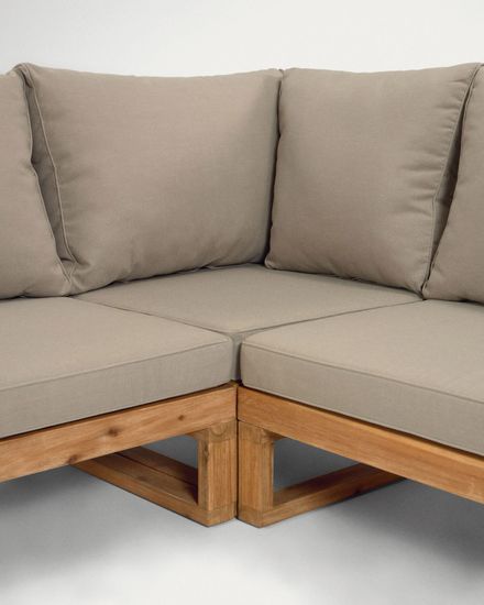 Flaviina Угловой 5-местный диван со столиком из дерева акации La Forma Испания