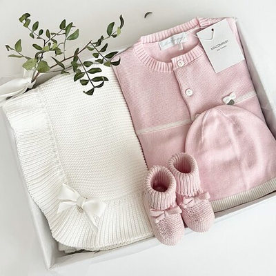 Набор из 4-х предметов: комбинезон, шапочка, пинетки и плед (р.56 см)