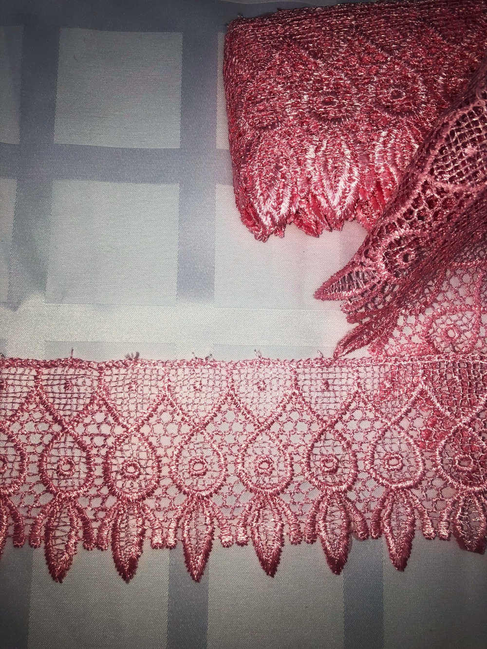 Гипюр 85мм, плетенное, розовое