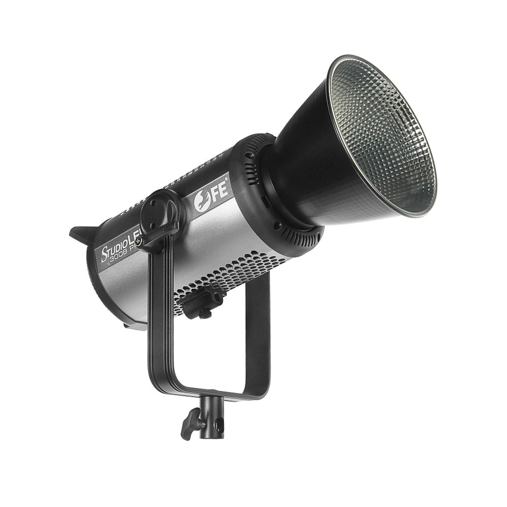 Светодиодный осветитель Falcon Eyes Studio LED 300B PRO