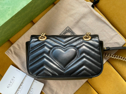 Gucci Marmont 22 cm