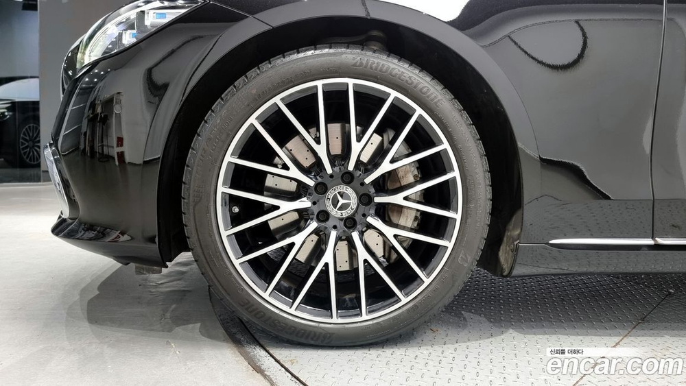 Mercedes-Benz S-Class W223 S580L 4MATIC (01.2022)