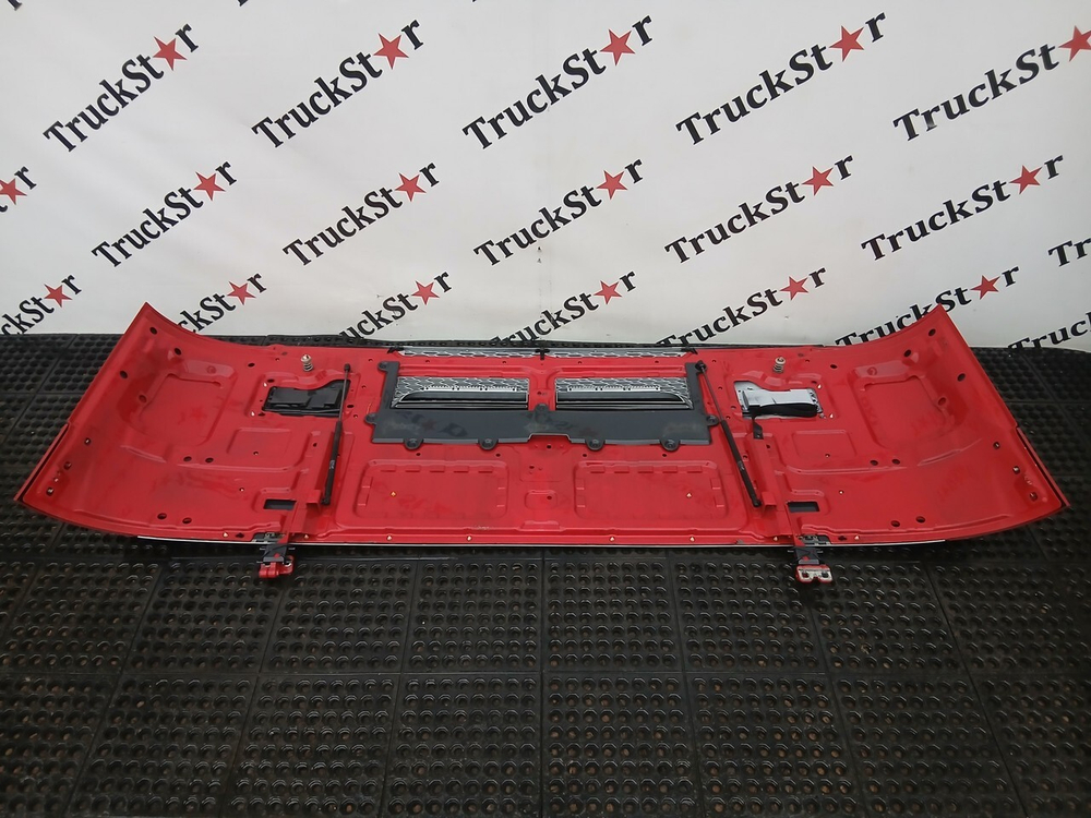 Капот в сборе 2017г.