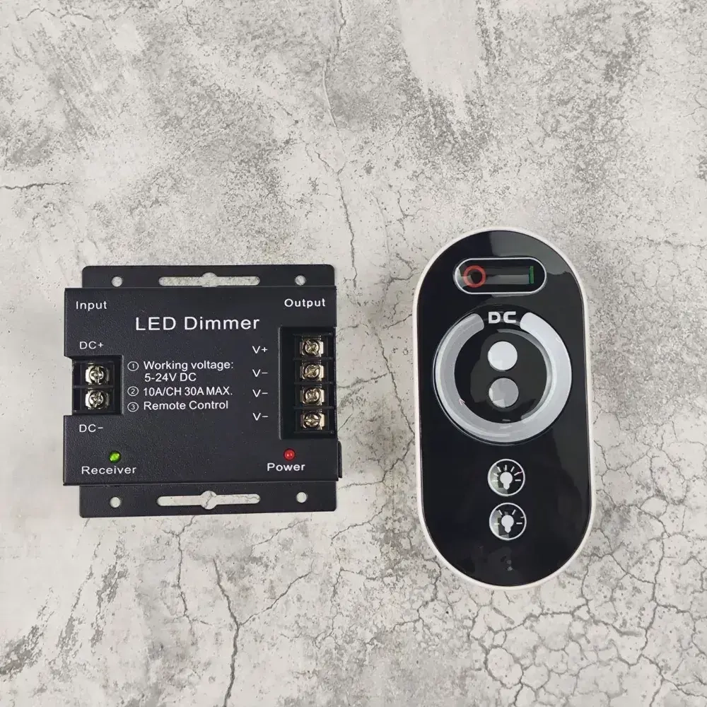 Диммер для светодиодной ленты 30A (12V-24V, 360W-720W) сенсорный TOUCH с ПДУ