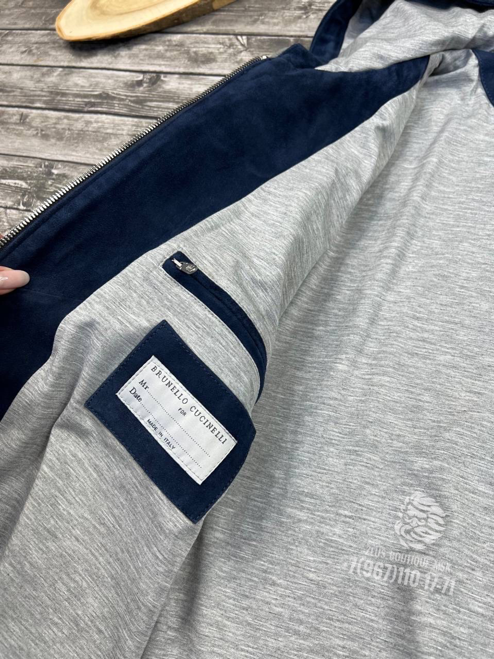 Замшевая куртка с капюшоном Brunello Cucinelli