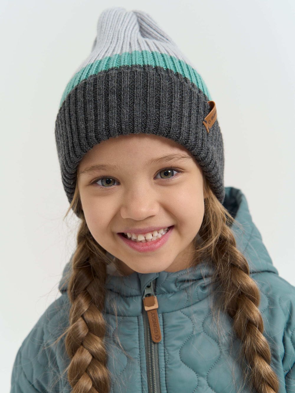 Шапка тыква из смесовой шерсти однослойная Колор блок "Графит"