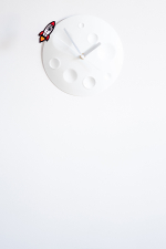 Часы Rocket Moon