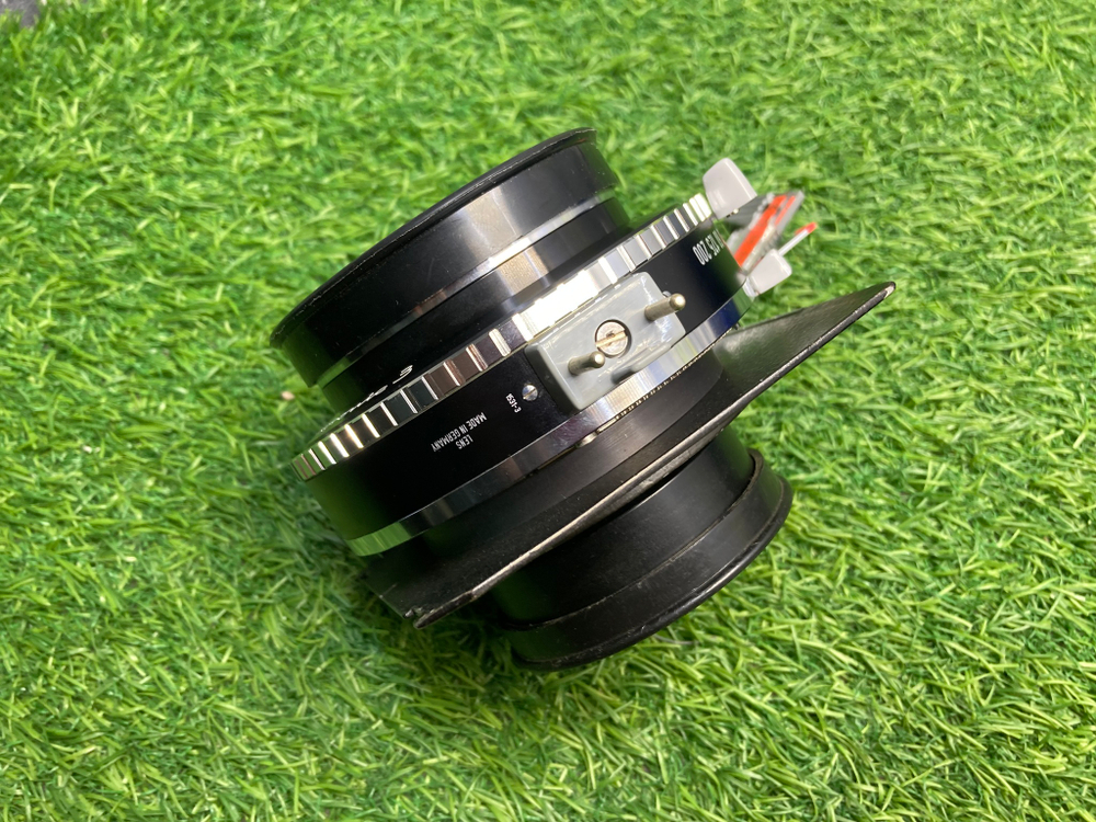 Schneider-Kreuznach Symmar 5.6/240mm (12/420mm)
