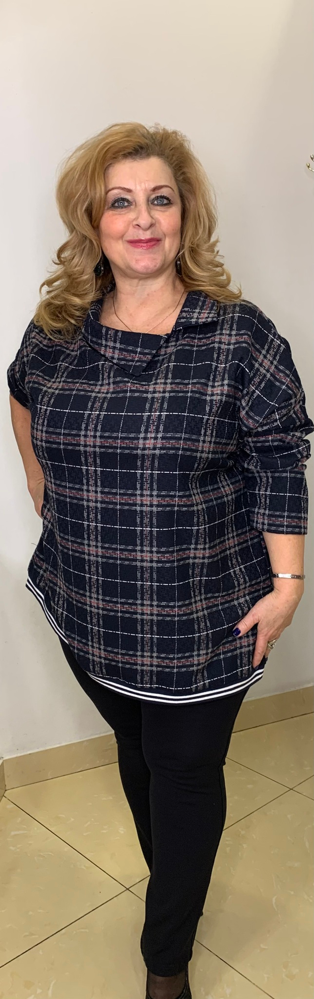 Клетчатый блузон с воротником