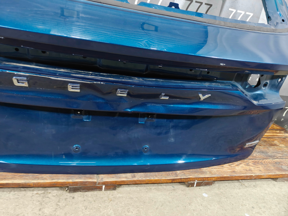 Крышка багажника Geely Monjaro 21-нв Б/У Оригинал 6608115786C15