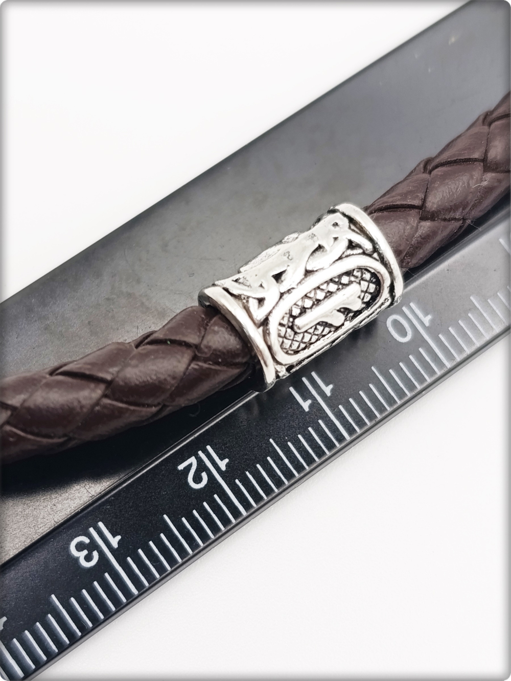 Браслет эко кожа "Руна Феху" коричневый.