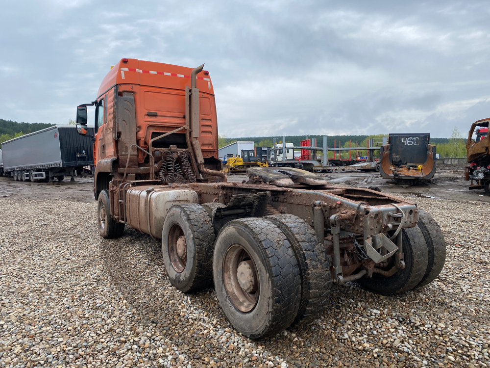 SITRAK C7H 6x6 Седельный тягач ZZ4406V395ME (Дизельный, 12.4 л, 540 л.с. МТ)