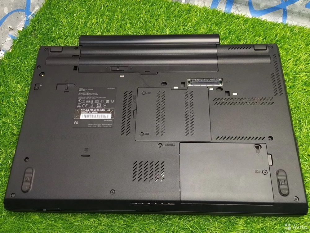 Ультрабук Lenovo ThinkPad 15.6" i3/4GB/HDD 320GB