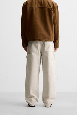 ZARA БРЮКИ КАРГО С КАРМАНОМ С ЭФФЕКТОМ БРЫЗГ КРАСКИ, ЖЕЛТОВАТО-БЕЛЫЙ