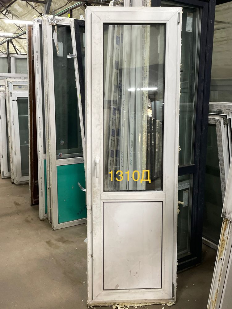 Дверь Пластиковая Б/У 216(в) х 67(ш) (балконная)