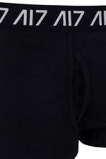 Боксеры черные и белые