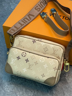 Сумка через плечо Louis Vuitton Nil G77