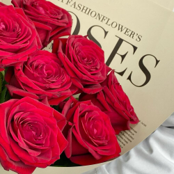 Букет из 7 красных роз 50 см