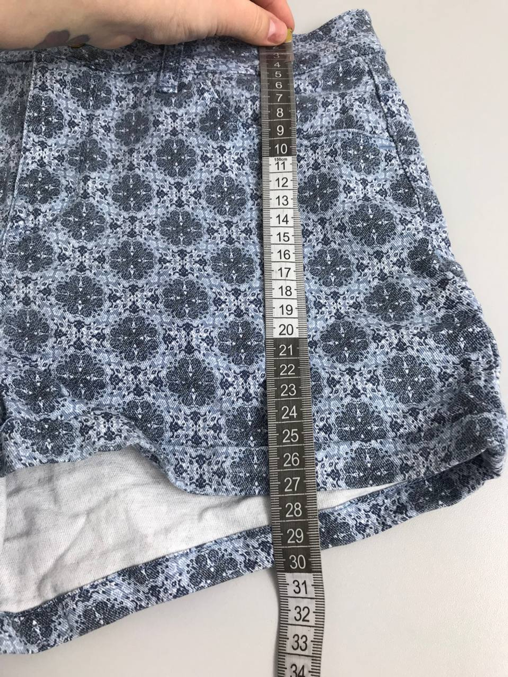 Шорты H&M с принтом 44 размер