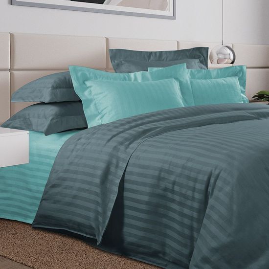 Двуспальный с европростыней комплект постельного белья Карузо страйп-сатин