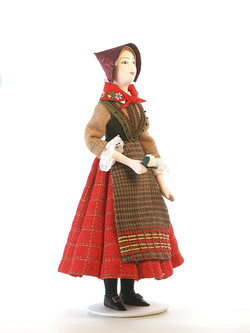 Кукла коллекционная в национальном женском костюме, Датчанка