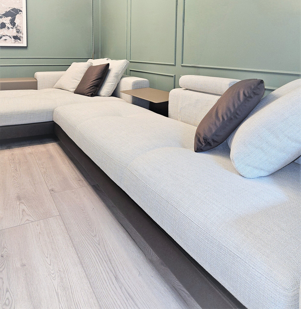 Диван угловой White