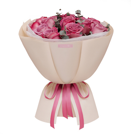 13 сиреневых роз