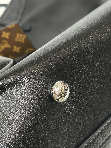 Сумка женская Louis Vuitton Carry All Cargo Vibe , чёрная