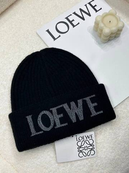 Шапка Loewe