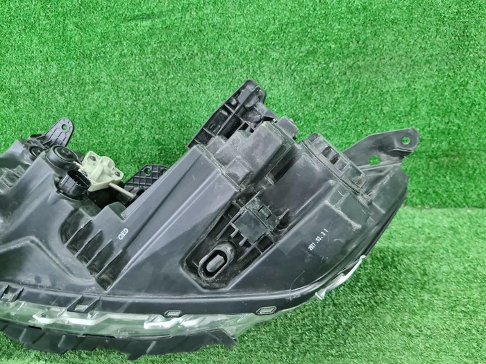 Фара правая Kia Carnival 4 (2020-2023) LED