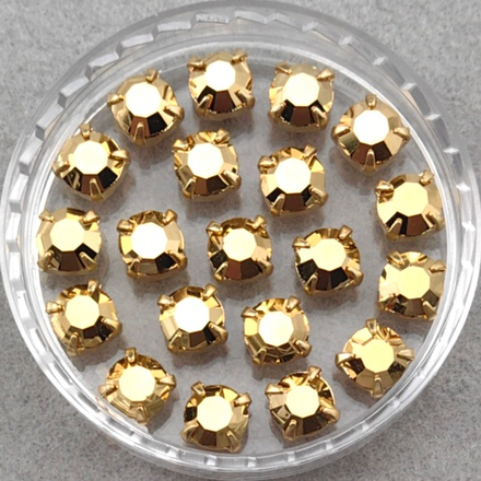 Шатоны Preciosa MAXIMA в оправах, Crystal Aurum/Gold