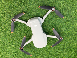DJI Mini 2 Fly More Combo