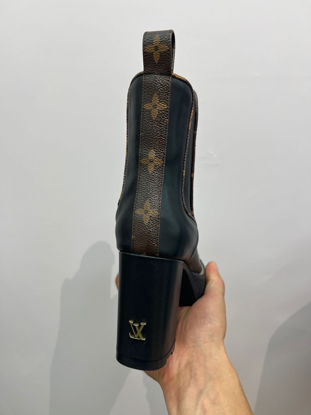 Ботильоны LV Beaubourg Louis Vuitton на каблуке премиум класса