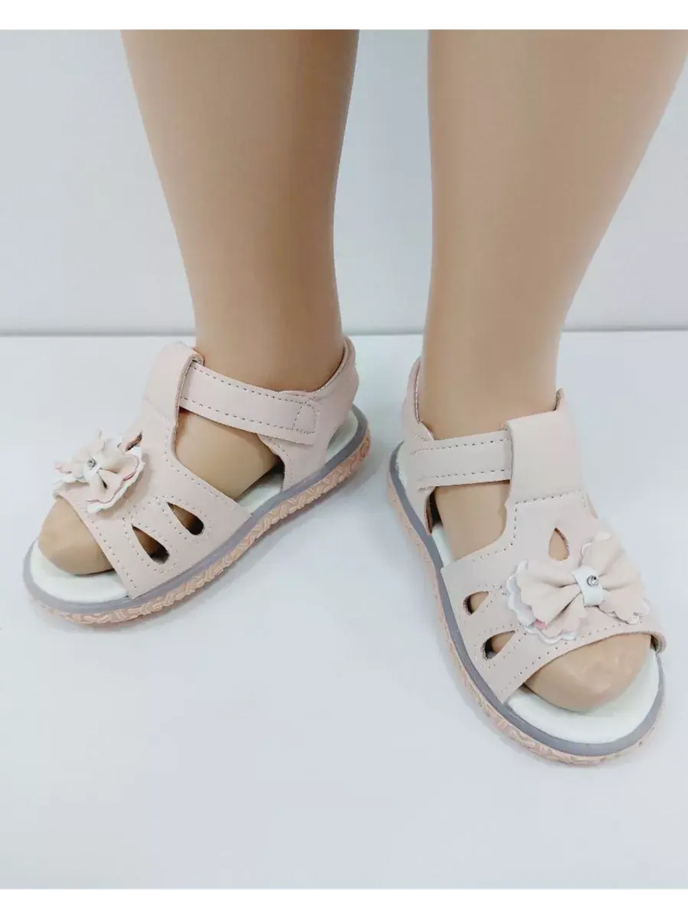 Сандалии детские для девочки светящаяся подошва