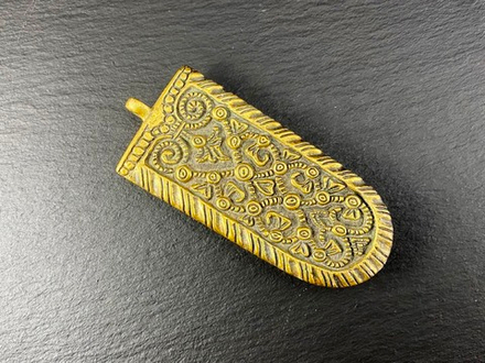 Фибула. Фибула (равноплечная, языковидная)