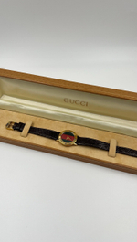 Часы Gucci