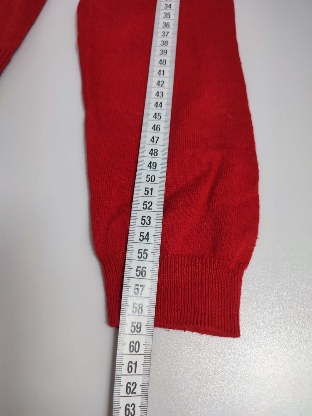 Джемпер H&M с пайетками на 12/14 лет