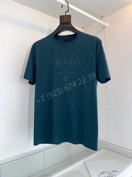 Футболка Prada