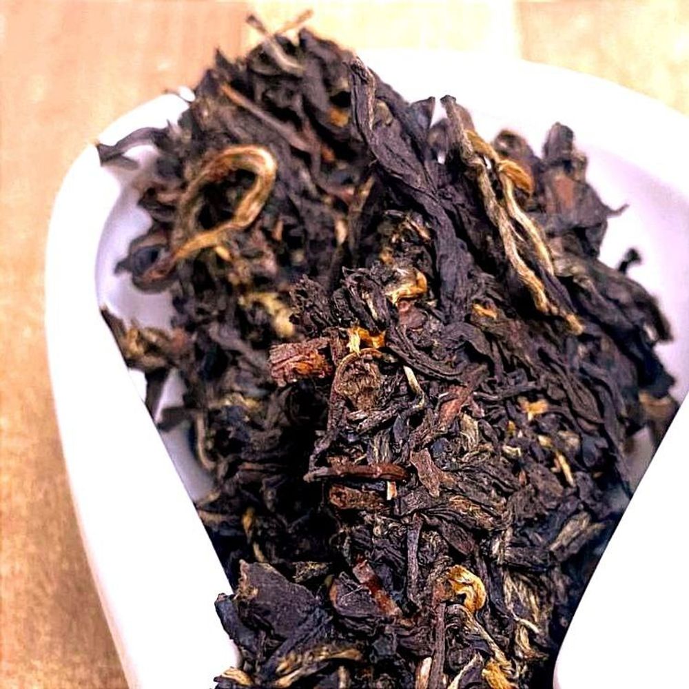 Солнечный Красный (Шай Хун), в разлом