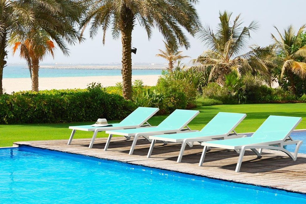 Шезлонг-лежак пластиковый, Siesta Contract Pacific, белый, голубой