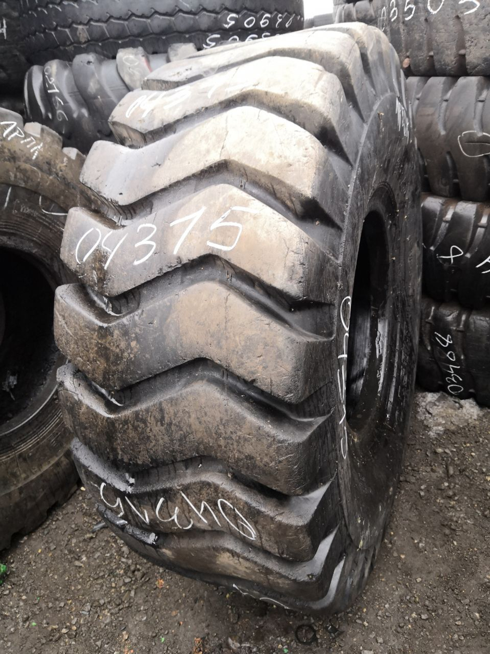23.5-25 Deestone DL-3 шина б/у