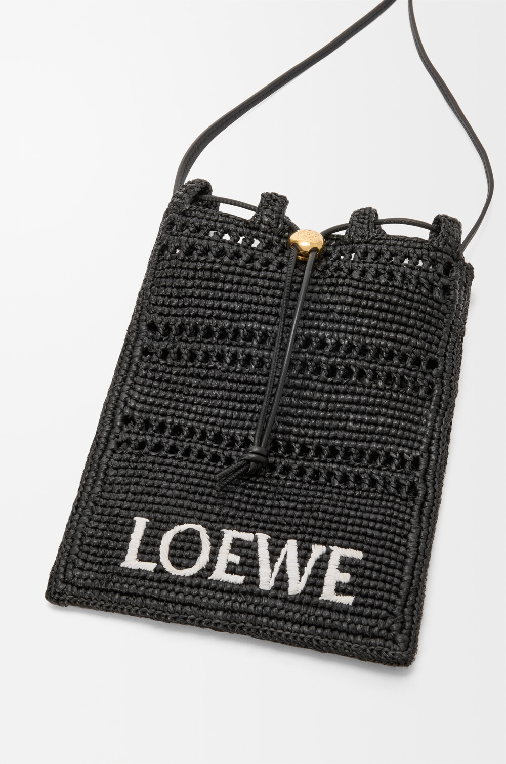 Loewe Сумка-мешок Patch Crochet на шнурке из телячьей кожи и рафии, черный