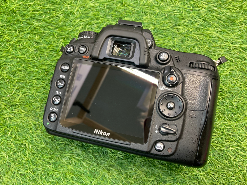 Nikon D7000 17.300 кадров