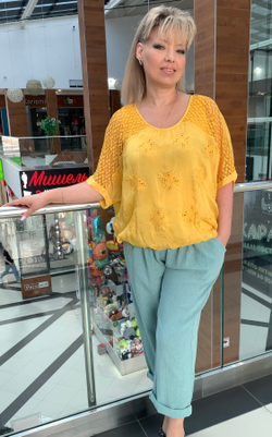 Нарядный двойной блузон с кружевами и шифоном