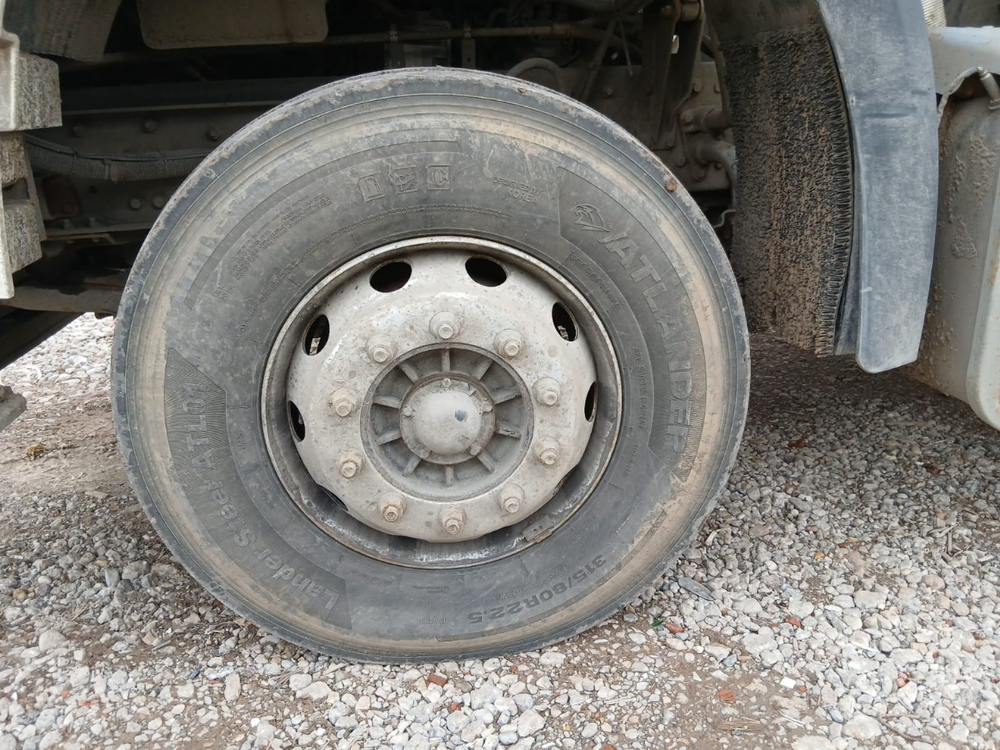 Автомастер 5589* на шасси FAW CA 3250 6x4 Зерновоз 558983-41 (Дизельный, 11,1 л, 420 л.с., МТ)