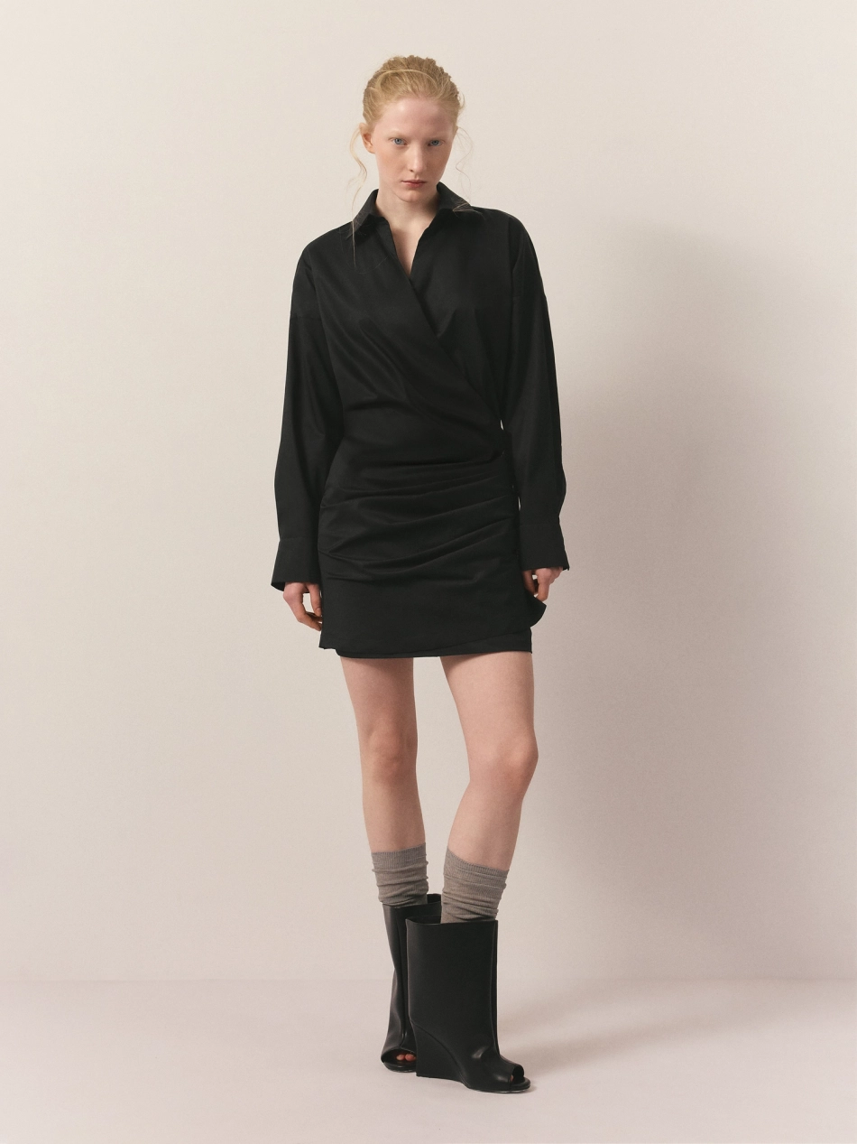 Платье-рубашка со складками