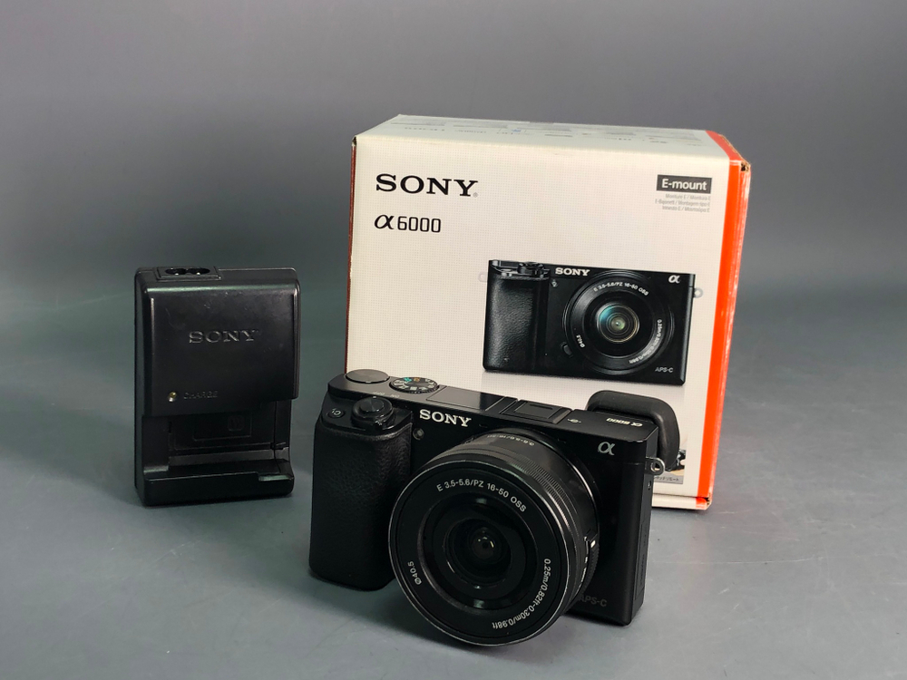Sony A6000 kit 16-50mm 43.200 кадров